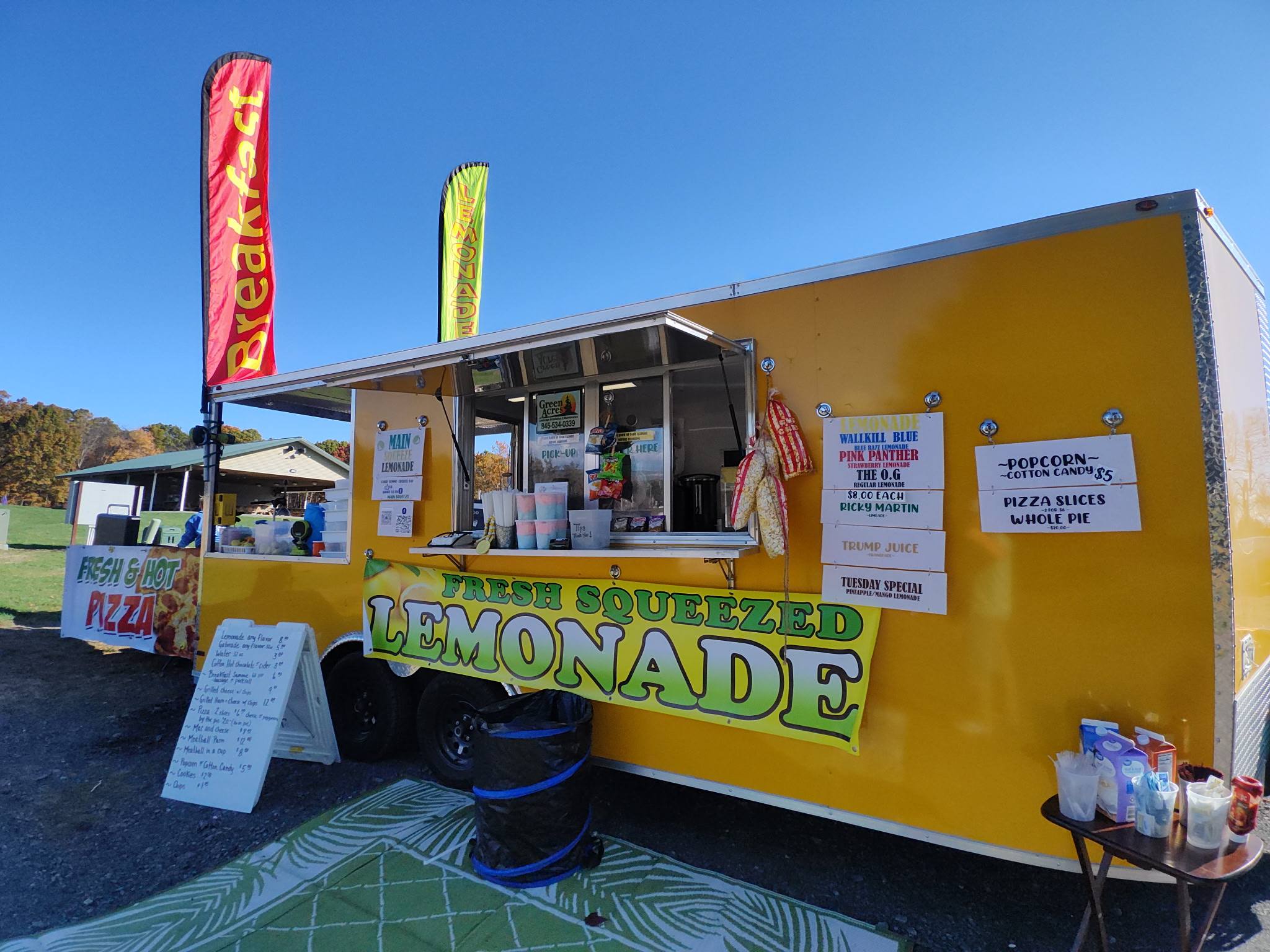 Main Squeeze trailer